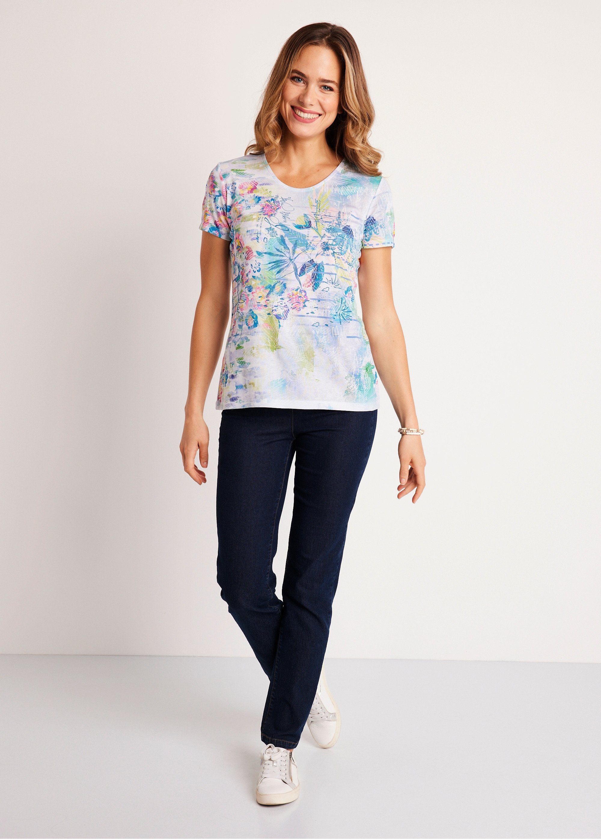 Camiseta_corta_con_gráfico_floral_Multicolor_SF1_slim