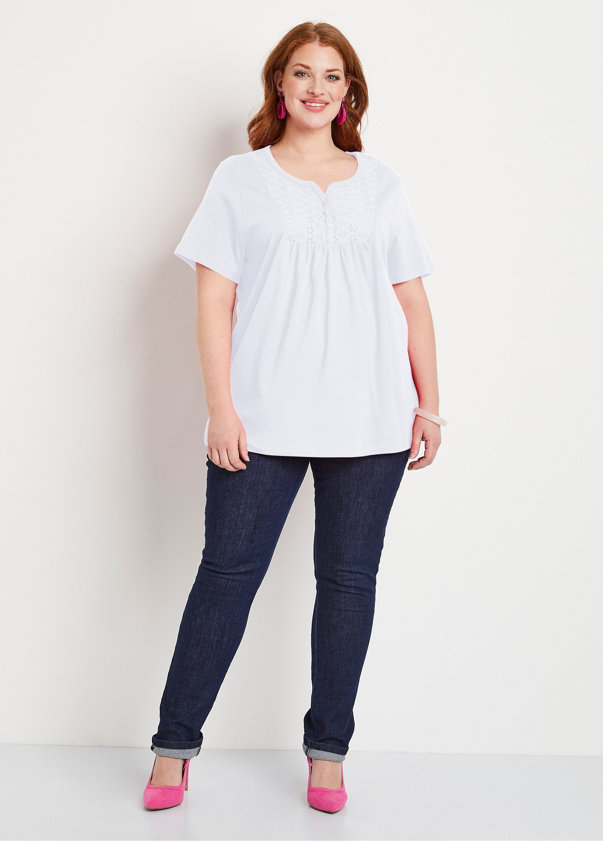 Camiseta_larga_abotonada_con_bordado_inglés_Blanco,_Blanca_SF1_curvy