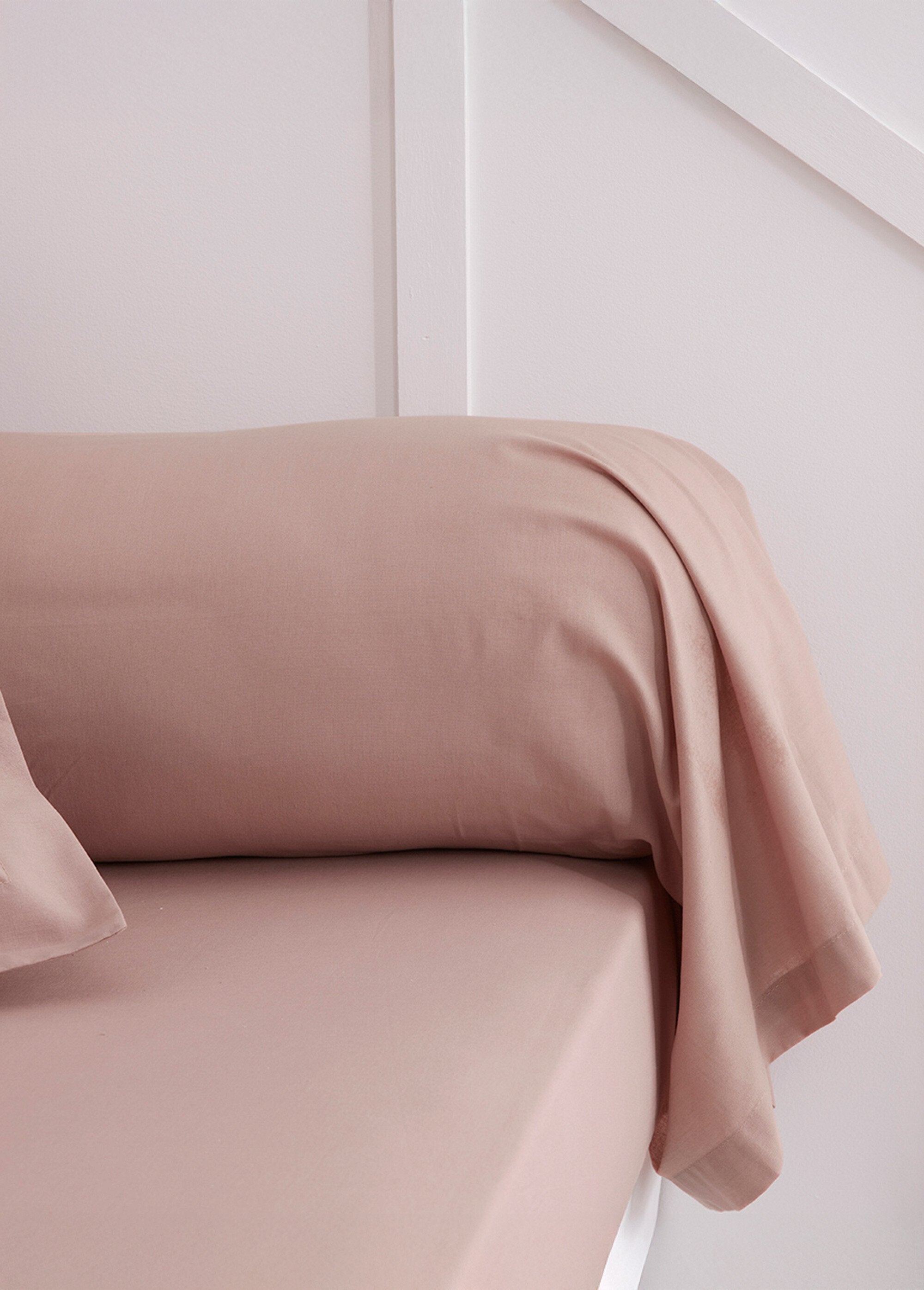 Funda_de_almohada_de_algodón_liso_Rosa_del_desierto_DE2_slim