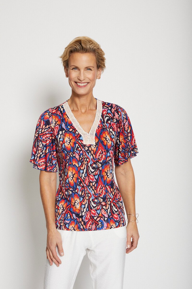 T-shirt_court_ample_finition_macramé_Bleu_et_rouge_FA1_slim
