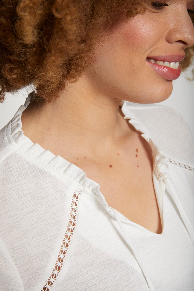 T-shirt_maille_reliéfée_esprit_blouse_Ecru_DE2_slim