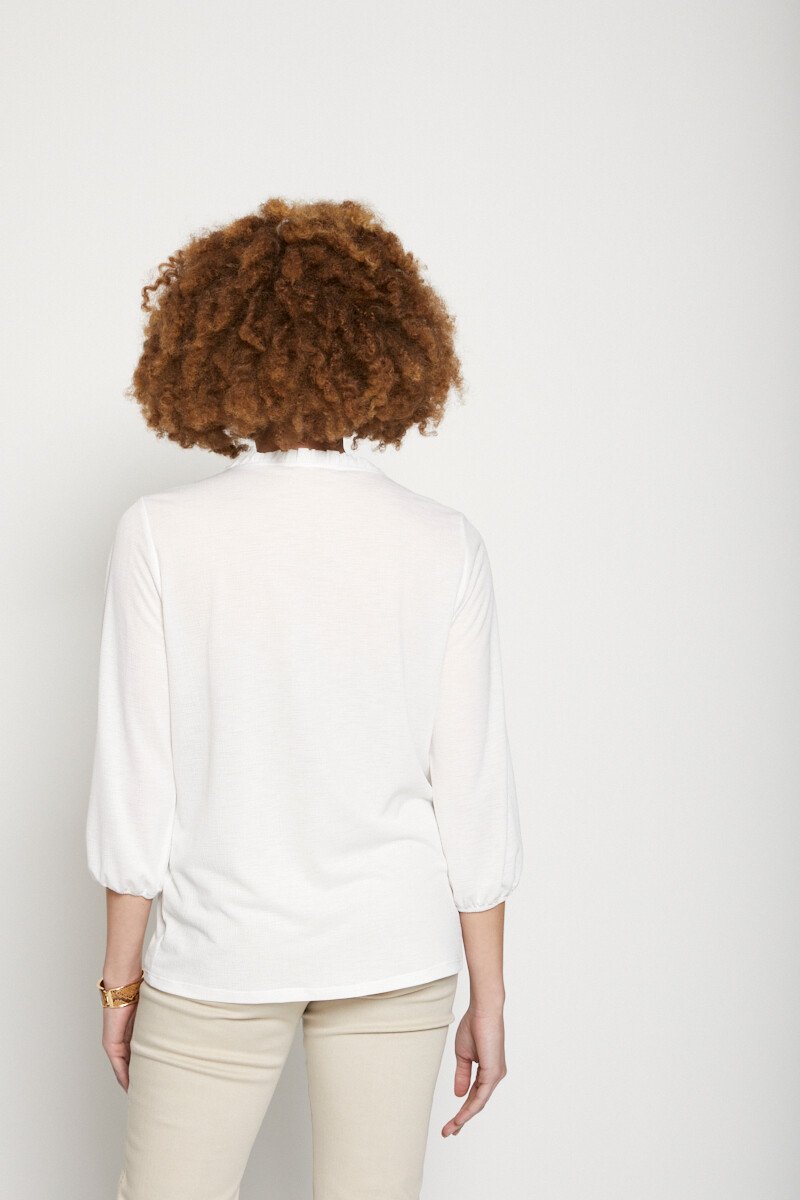 T-shirt_maille_reliéfée_esprit_blouse_Ecru_DO1_slim
