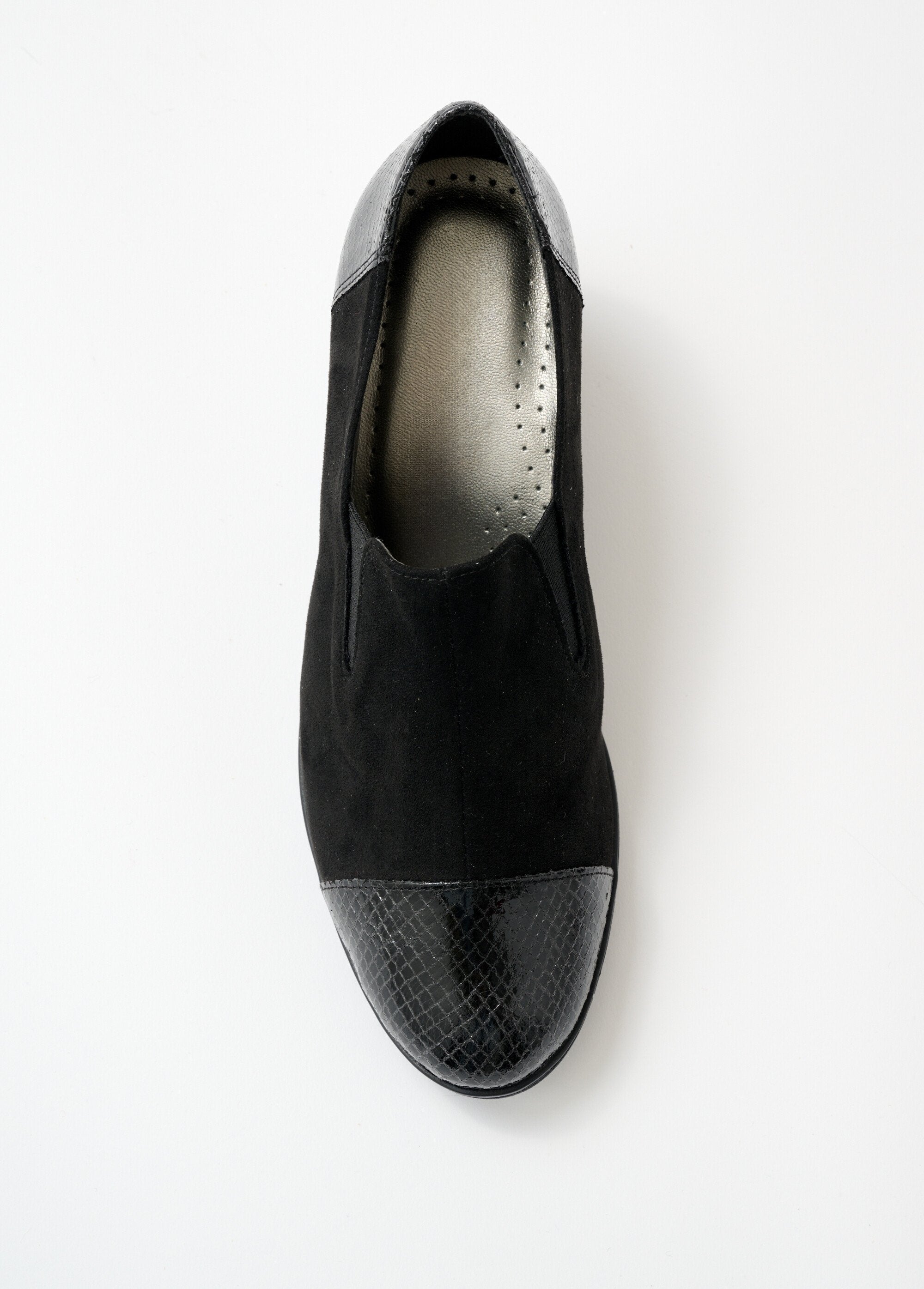 Mocasines_elásticos_con_cuña_ancha_y_confort._Negro_OV1_slim