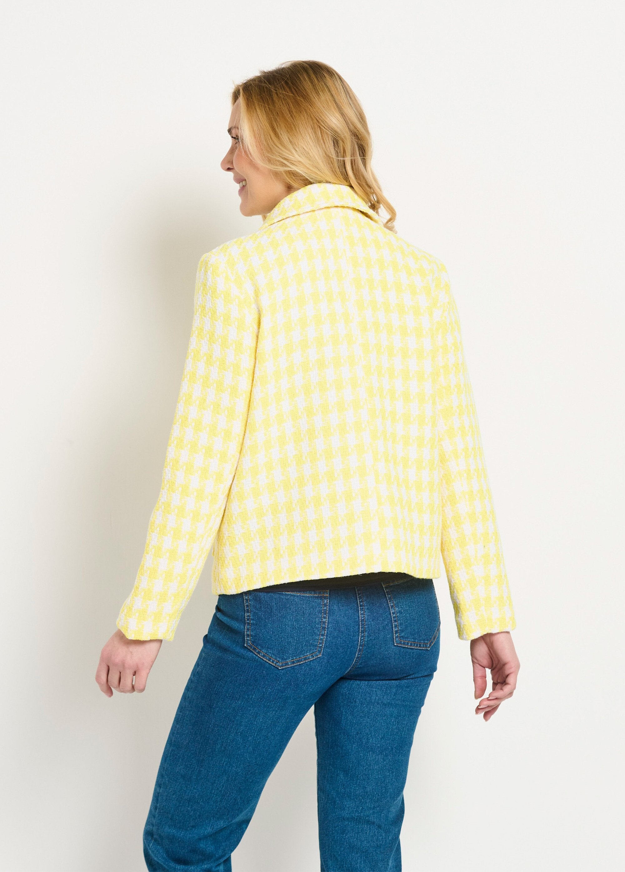 Chaqueta_corta_pata_de_gallo_amarillo_y_blanco_DO1_slim